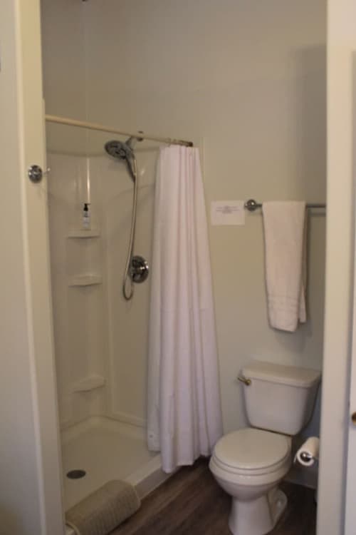 Meandering Moose Lodging, 