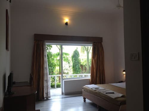 Hotel Isabel Palace, 