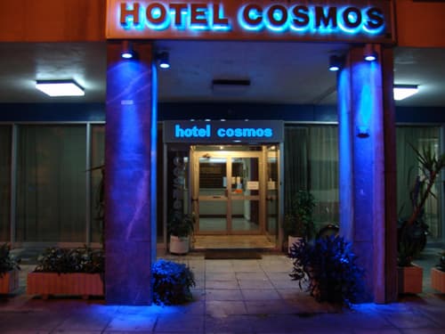 Hotel Cosmos, 