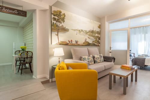 Atelier Plaza Nueva Plus, 