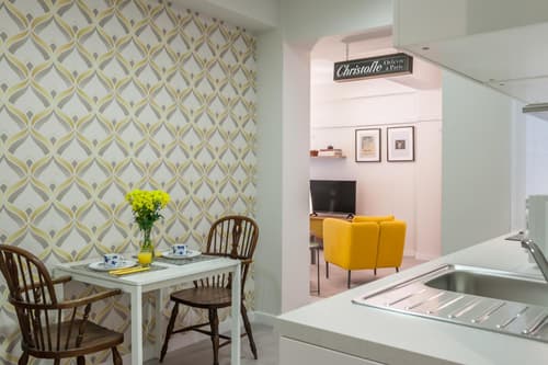 Atelier Plaza Nueva Plus, 