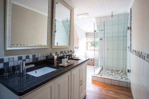 The Browns' Luxury Suites & Cottage, 