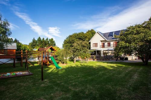 The Browns' Luxury Suites & Cottage, 