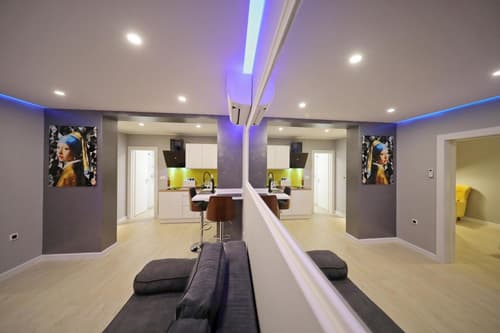 City Marine Luxury Apartments, 