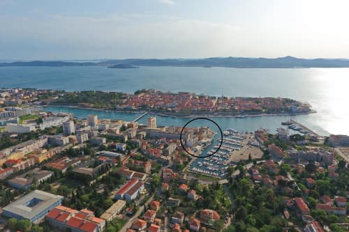 City Marine Luxury Apartments, 