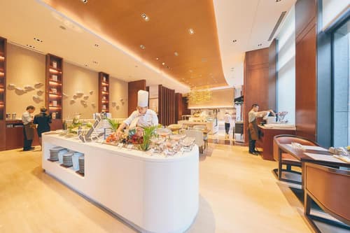 LJZ Supreme Tower Hotel, 