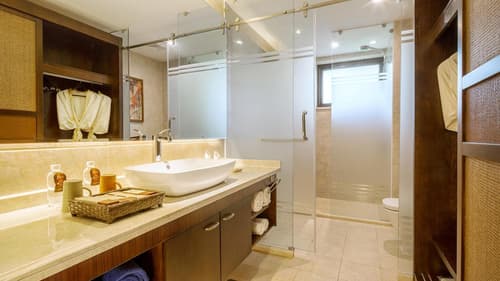 Sanya Yalong Bay Villas & Spa, 