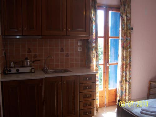 Smile Stella Studios, 