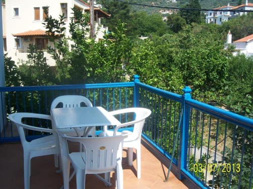 Smile Stella Studios, 