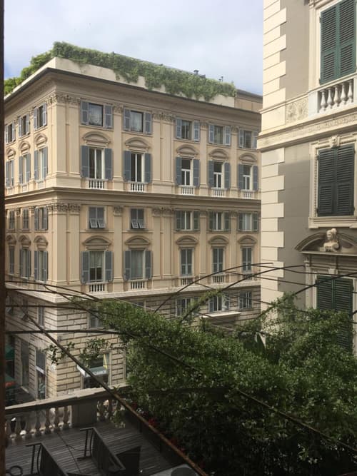 Check-Inn Rooms Genova Centro, 