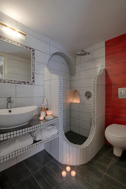 Wisteria Apartments, 