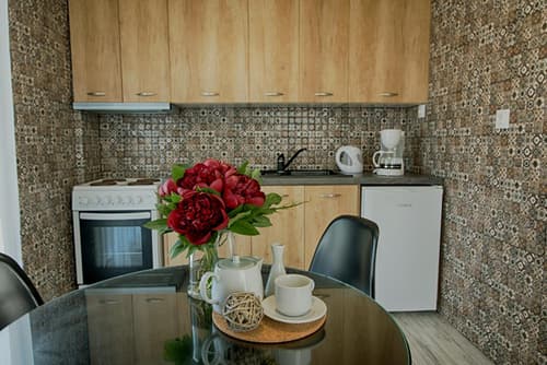 Wisteria Apartments, 