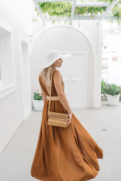 Wisteria Apartments, 