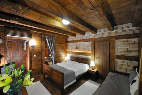 Ethno Houses Plitvice Lakes Hotel, 