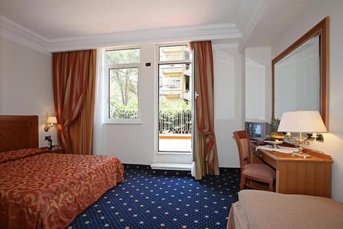 Pinewood Hotel Rome, 