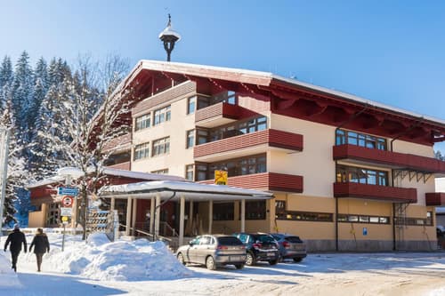 JUFA Hotel Altenmarkt-Zauchensee, 
