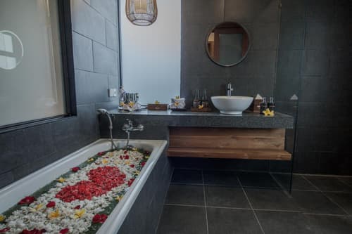 Bubu Suite by Prasi, 