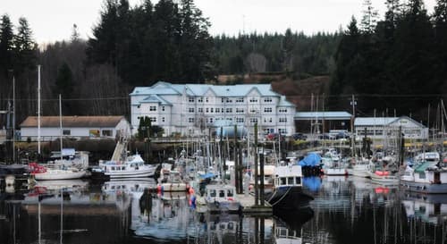 Quarterdeck Inn Port Hardy, 