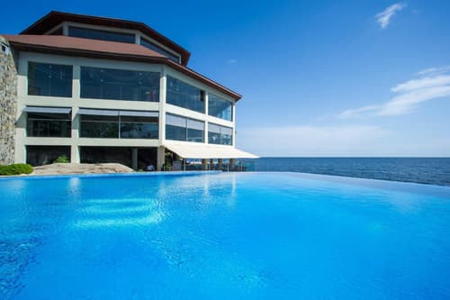 Malaika Beach Resort, 