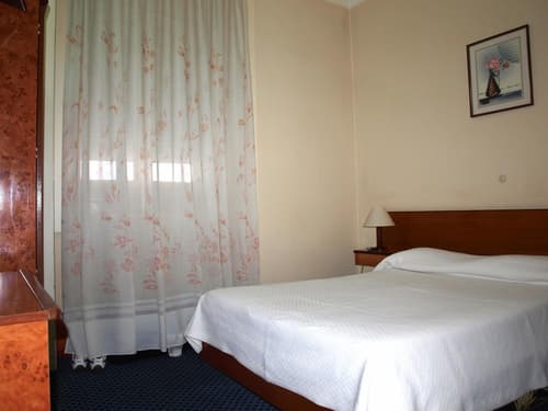 D. Carlos Residencial, 