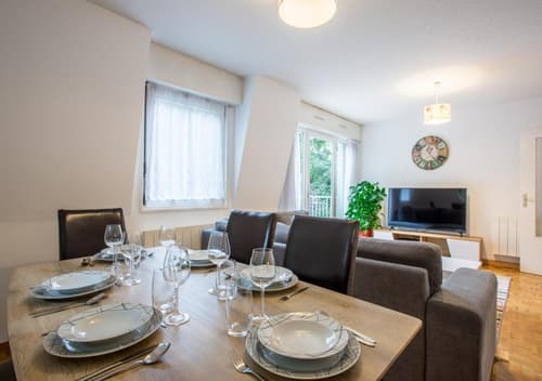 Le Bois Gentil - Grand appartement familial, proche de Genève et du Palexpo, 