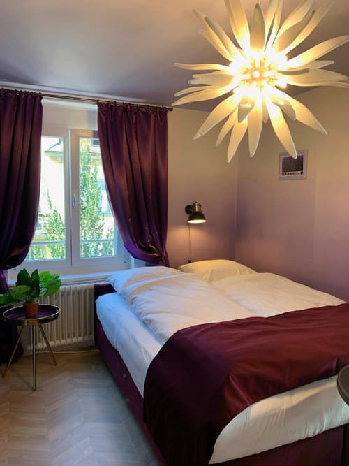 The Henry Self Check-In Guesthouse, 