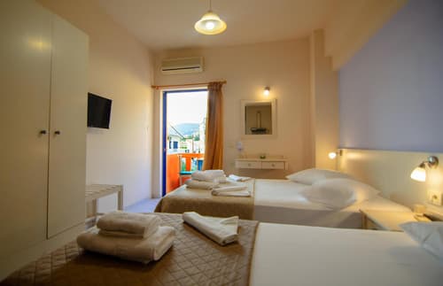 Scorpios Family Rooms, 