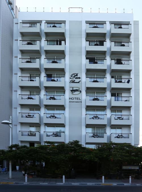 Pier Beach Hotel Apartments, 