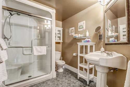 School House Bed and Breakfast C.1859, 