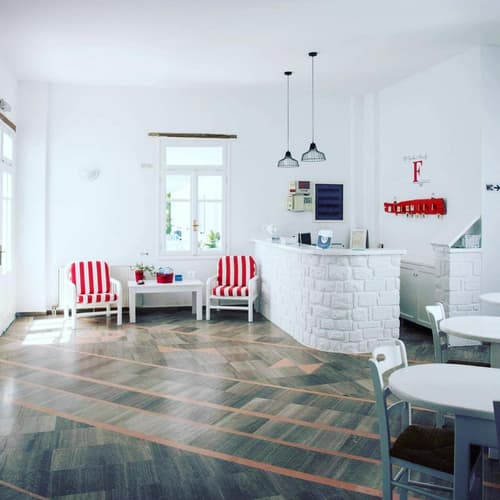 Fisilanis Beachfront Hotel, 