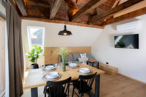 House Troha - Rooms & Apartments, 