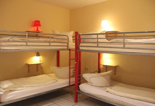 Buch-Ein-Bett Hostel, 