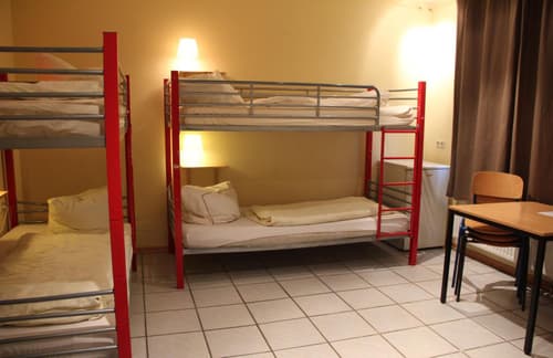 Buch-Ein-Bett Hostel, 