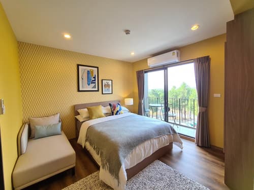 Huahin mountain view room near the beach, 
