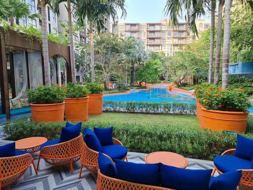 Huahin mountain view room near the beach, 