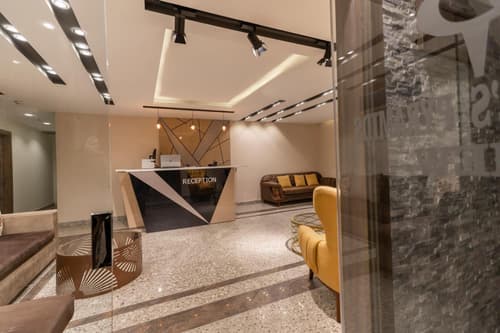 Brothers Pyramids View, 