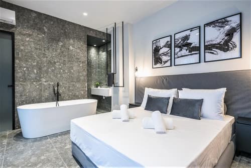 The Asprogeraka - self check-in rooms, 