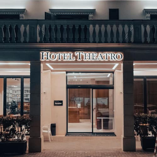 Hotel Theatro- City Center, 