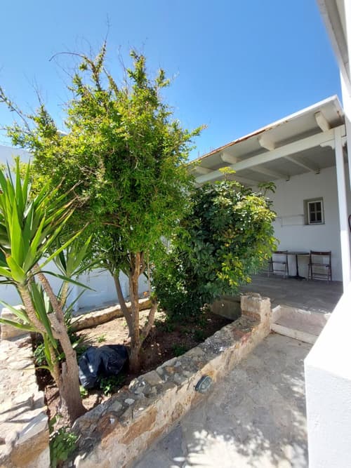 Isalos Rooms On The Beach, 