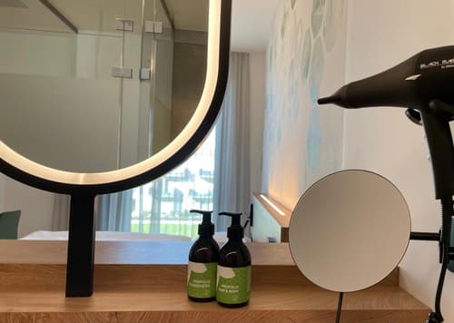 BEE GREEN Linz Self-Check-in-Hotel, 