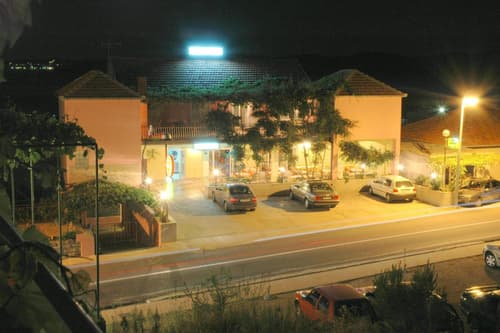 Lulak Studio Apartments, 