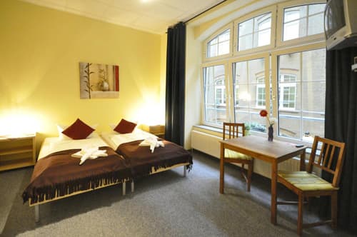 Singer109 Hostel, Hotel & Apartment, 