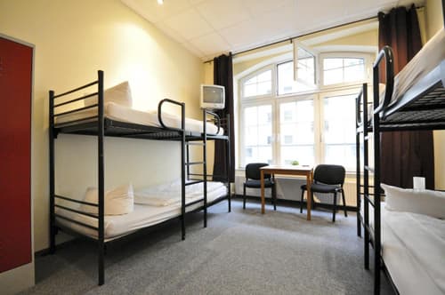 Singer109 Hostel, Hotel & Apartment, 