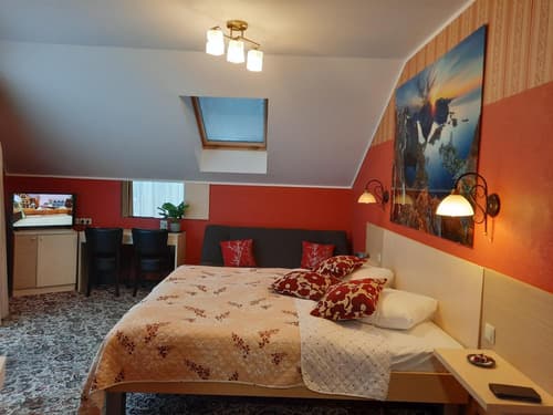 Hotel Pils with Self-Check in, 