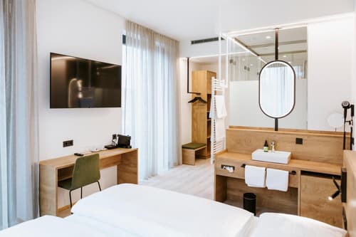 BEE GREEN Linz Self-Check-in-Hotel, 