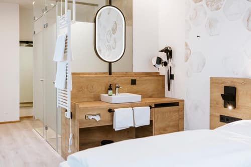 BEE GREEN Linz Self-Check-in-Hotel, 