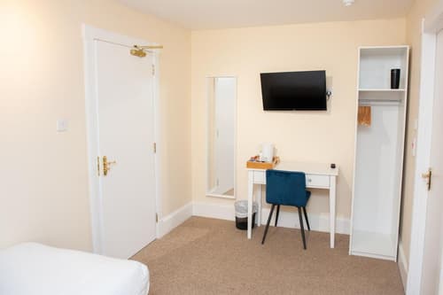 Alban and Abbey House, 