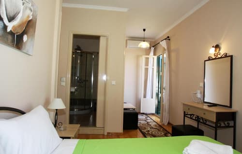 Lefcothea Guest Rooms, 