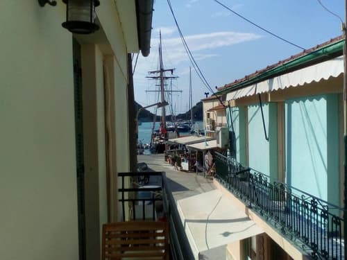 Lefcothea Guest Rooms, 