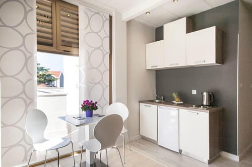 Apartments Pina and Lavender, 